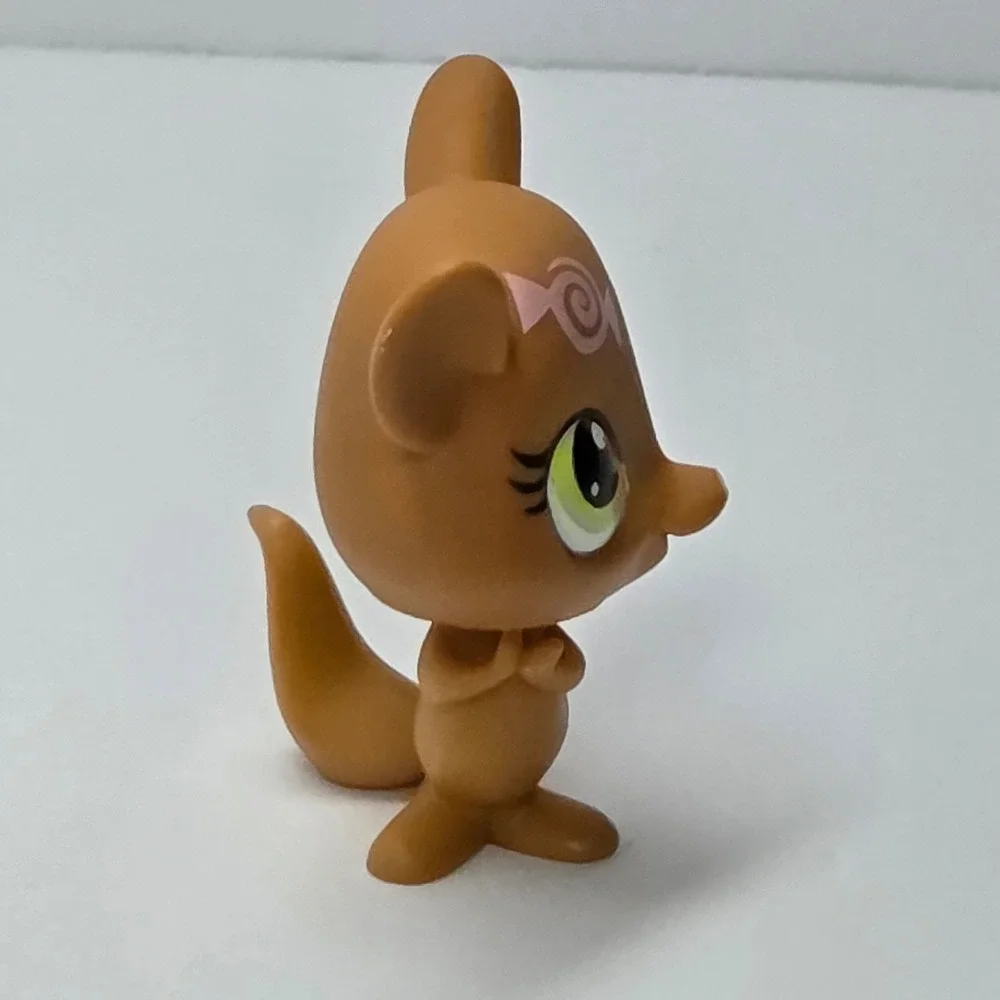 Hasbro Littlest Pet Shop Chipmunk 2321 Brown Pink Candy Swirl Green Eyes Toy
